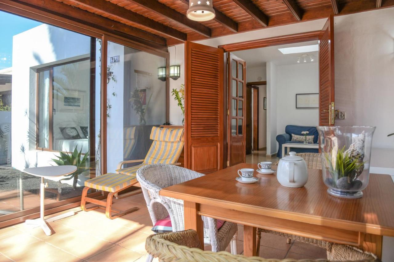Bungalow Playa Bastian Costa Teguise Extérieur photo