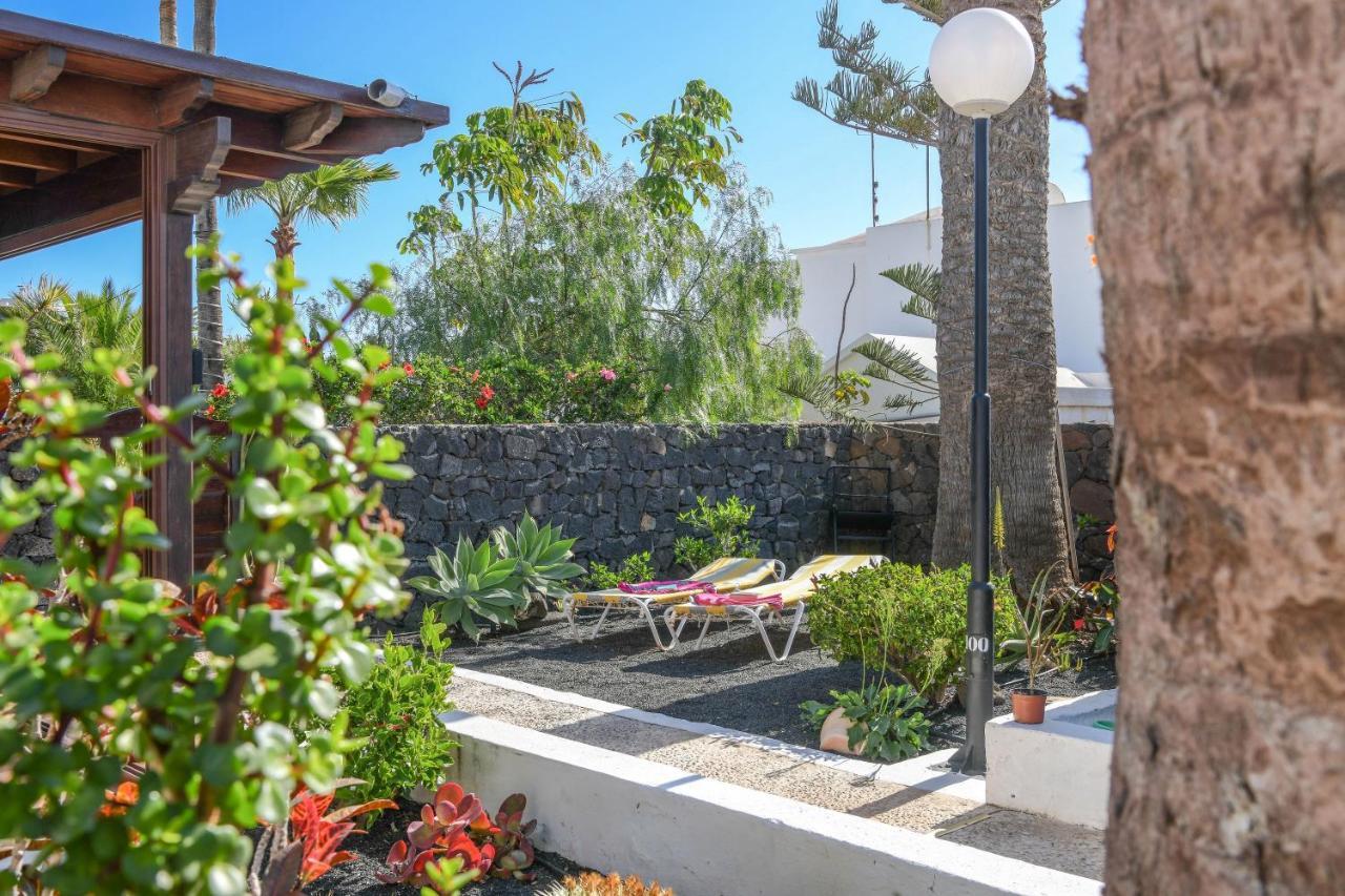 Bungalow Playa Bastian Costa Teguise Extérieur photo