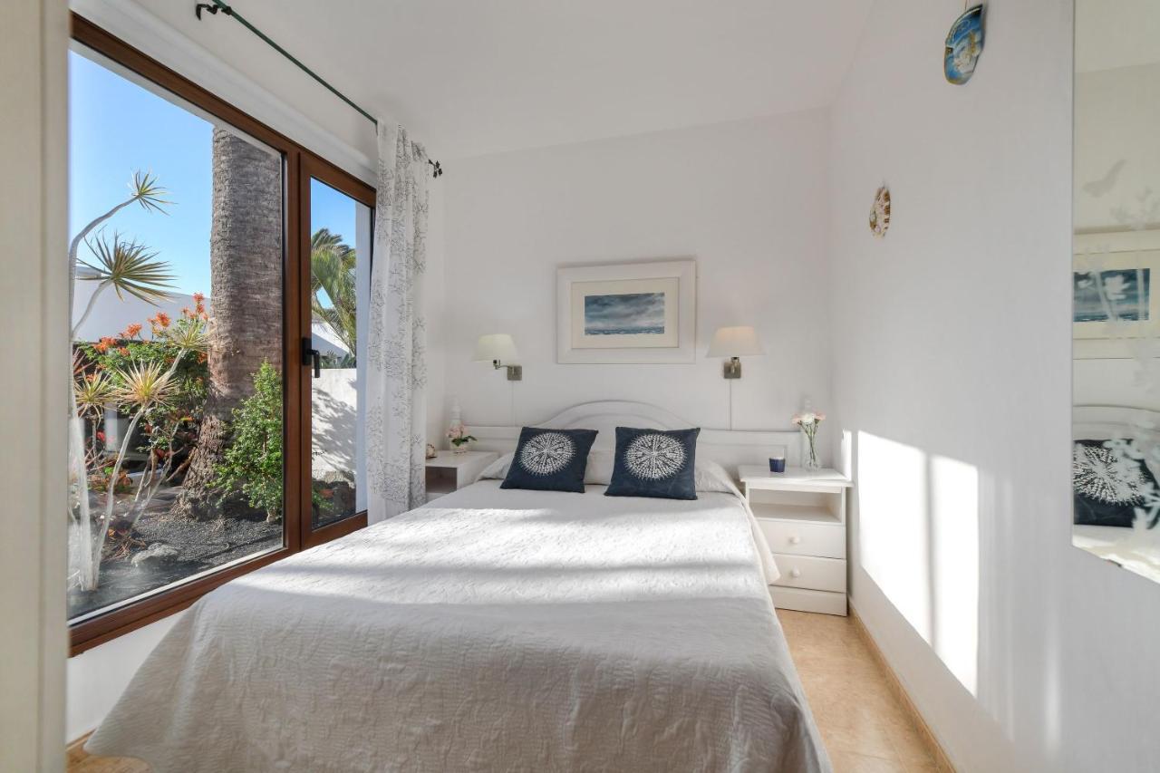 Bungalow Playa Bastian Costa Teguise Extérieur photo