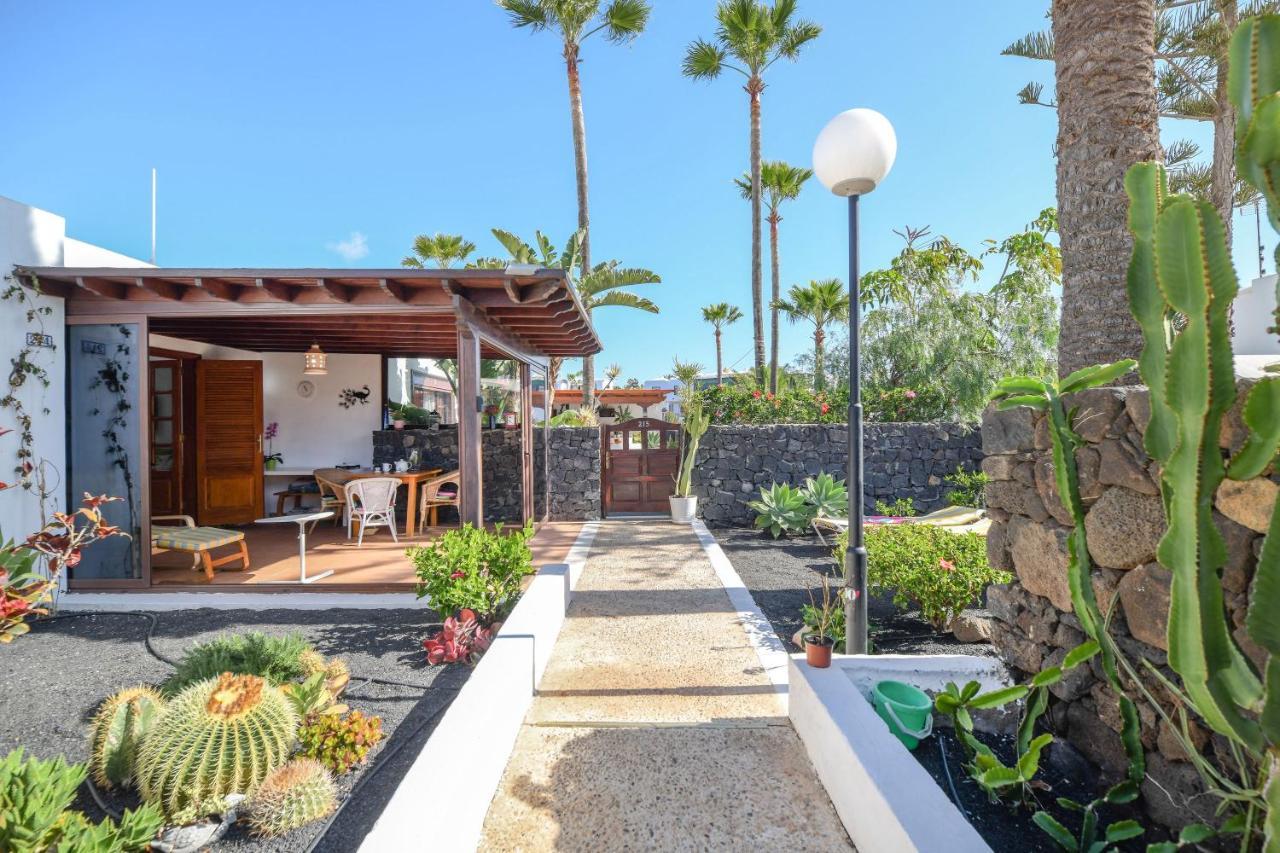 Bungalow Playa Bastian Costa Teguise Extérieur photo